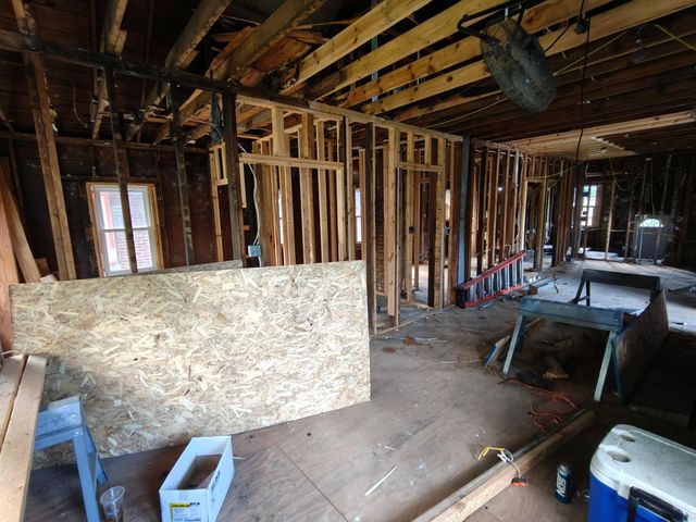 834 E 41st Avenue, Gary, IN 46409
