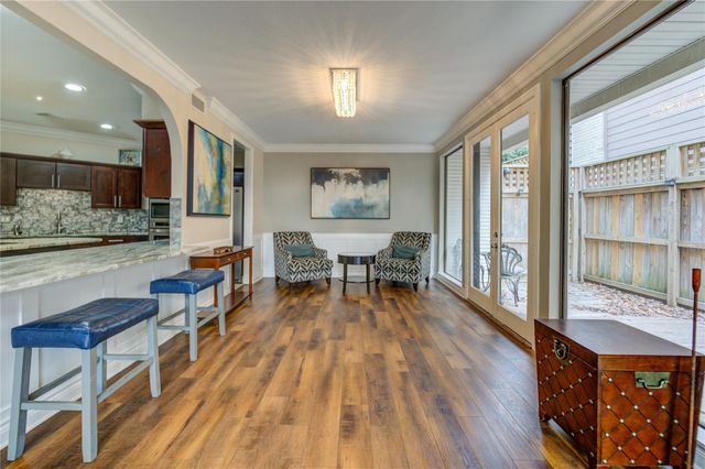 2527 Potomac Drive D, Houston, TX 77057