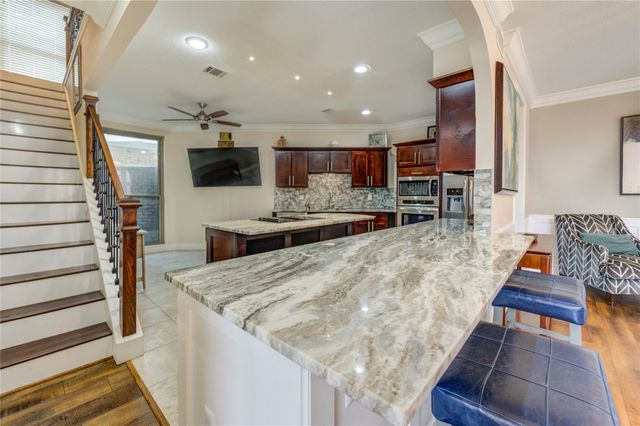 2527 Potomac Drive D, Houston, TX 77057