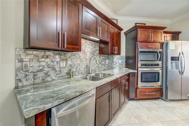 2527 Potomac Drive D, Houston, TX 77057