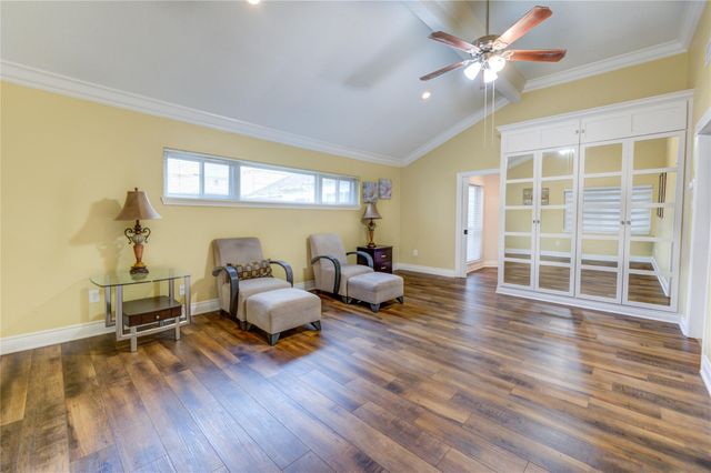 2527 Potomac Drive D, Houston, TX 77057