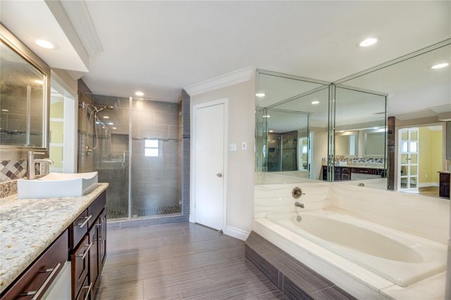 2527 Potomac Drive D, Houston, TX 77057