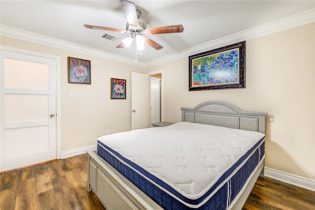 2527 Potomac Drive D, Houston, TX 77057