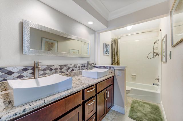 2527 Potomac Drive D, Houston, TX 77057