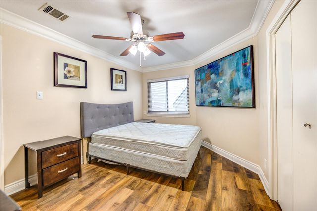 2527 Potomac Drive D, Houston, TX 77057