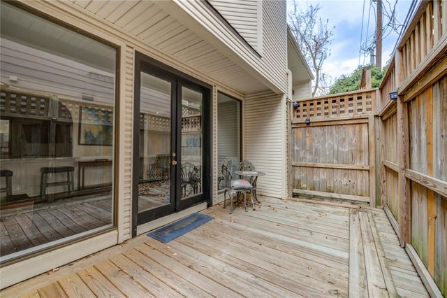 2527 Potomac Drive D, Houston, TX 77057