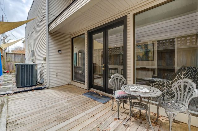 2527 Potomac Drive D, Houston, TX 77057