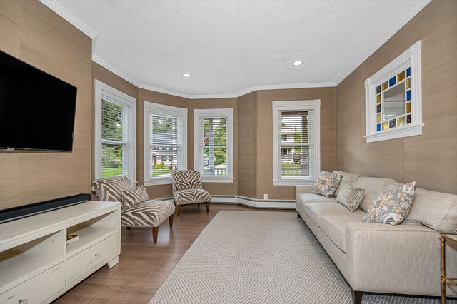 84 King Street, Reading, MA 01867