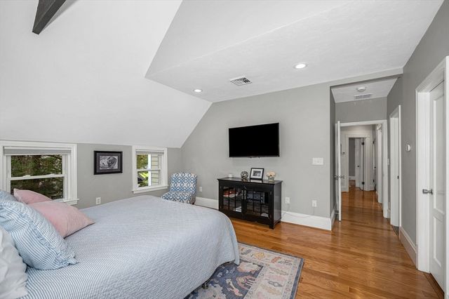 84 King Street, Reading, MA 01867