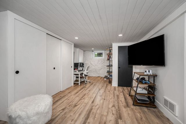 84 King Street, Reading, MA 01867
