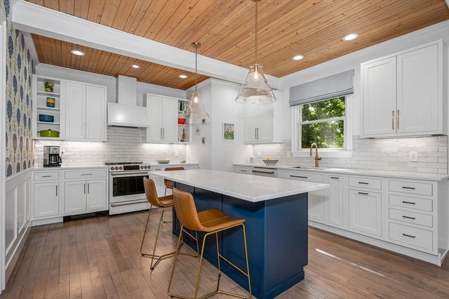 84 King Street, Reading, MA 01867