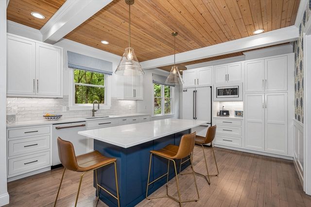 84 King Street, Reading, MA 01867