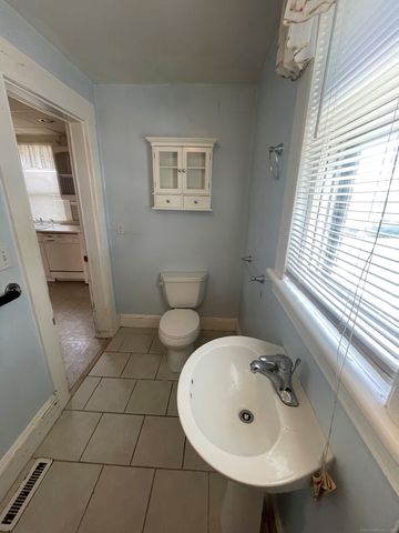 22 Fairview Street, Milford, CT 06460