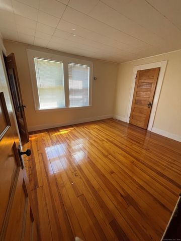 22 Fairview Street, Milford, CT 06460