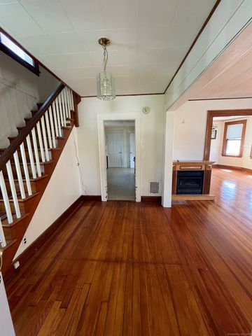 22 Fairview Street, Milford, CT 06460