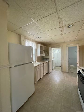 22 Fairview Street, Milford, CT 06460