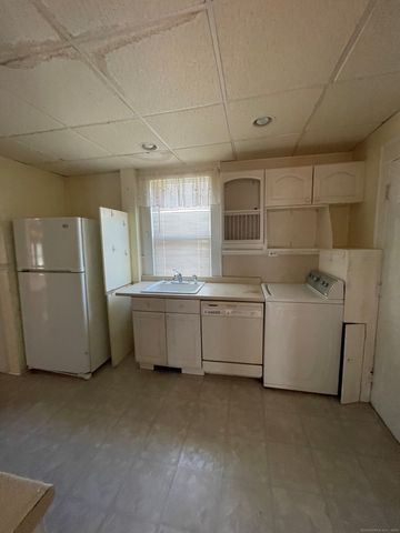 22 Fairview Street, Milford, CT 06460