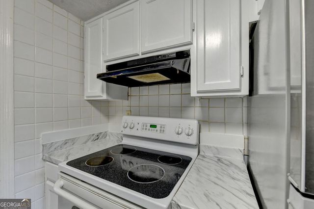 5607 Executive Way WAY, Norcross, GA 30071