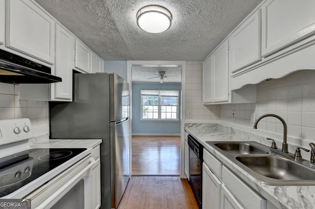 5607 Executive Way WAY, Norcross, GA 30071
