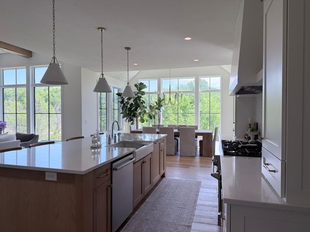 9763 Frontier Lane, Lakeville, MN 55044