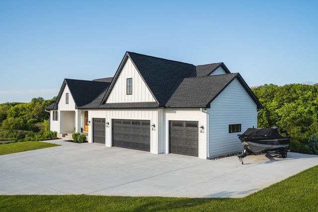 9763 Frontier Lane, Lakeville, MN 55044