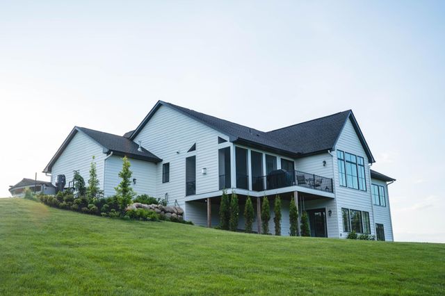 9763 Frontier Lane, Lakeville, MN 55044