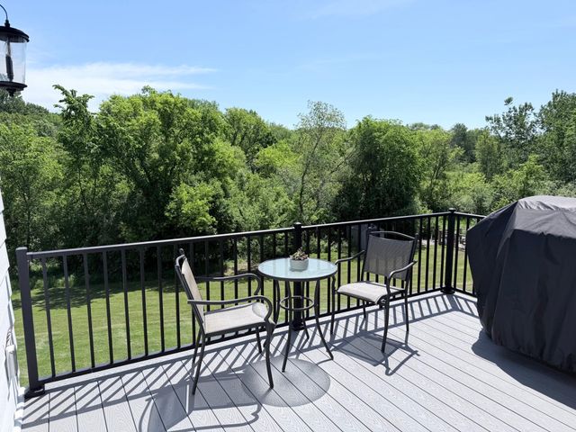 9763 Frontier Lane, Lakeville, MN 55044