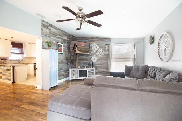 6350 22ND AVENUE N, St Petersburg, FL 33710