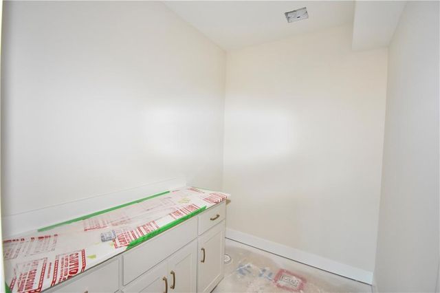 8308 NE 76TH Terrace, Kansas City, MO 64158