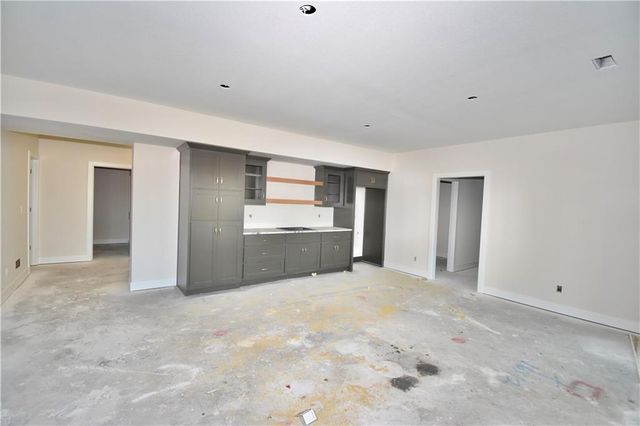 8308 NE 76TH Terrace, Kansas City, MO 64158