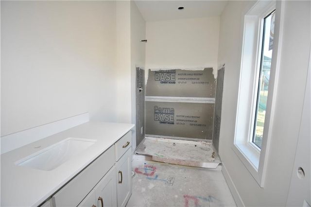 8308 NE 76TH Terrace, Kansas City, MO 64158