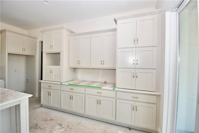 8308 NE 76TH Terrace, Kansas City, MO 64158