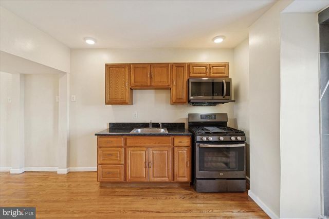 1005 TYLER AVE, Darby, PA 19023