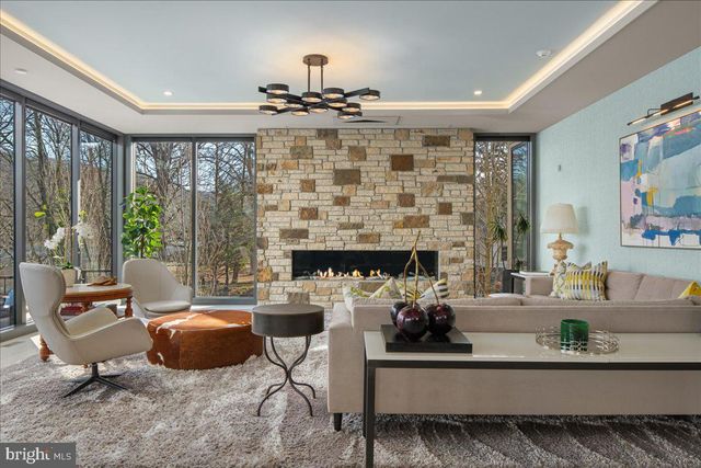 182 S MAIN ST, New Hope, PA 18938