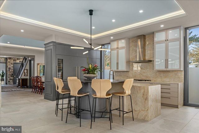 182 S MAIN ST, New Hope, PA 18938