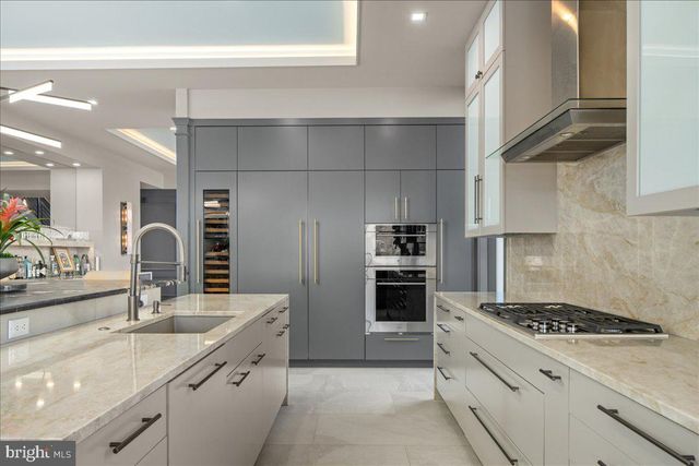 182 S MAIN ST, New Hope, PA 18938