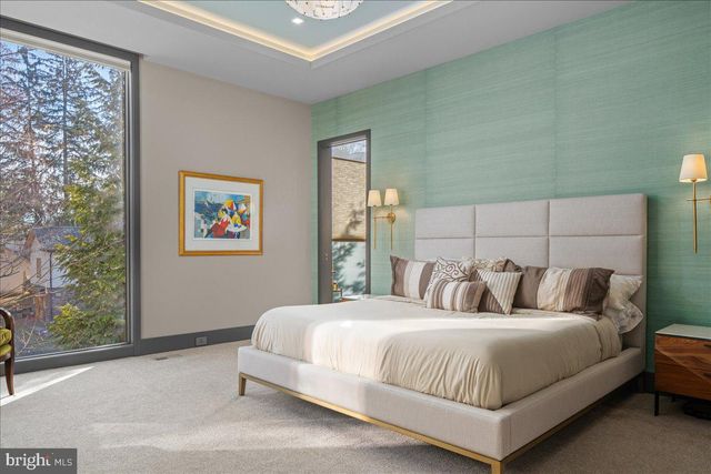 182 S MAIN ST, New Hope, PA 18938