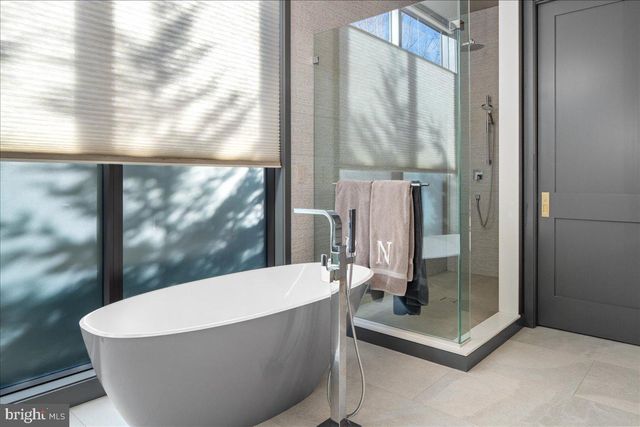 182 S MAIN ST, New Hope, PA 18938