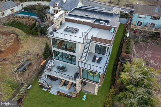 182 S MAIN ST, New Hope, PA 18938