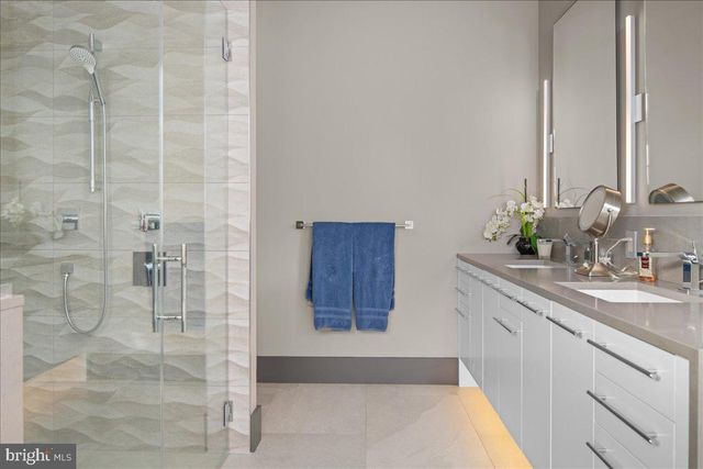 182 S MAIN ST, New Hope, PA 18938