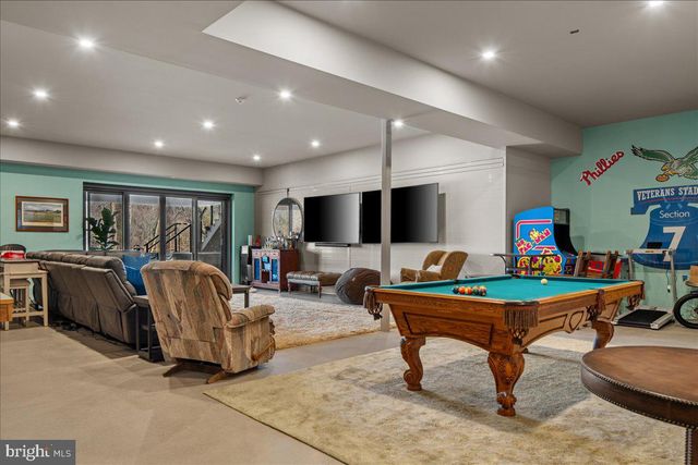 182 S MAIN ST, New Hope, PA 18938