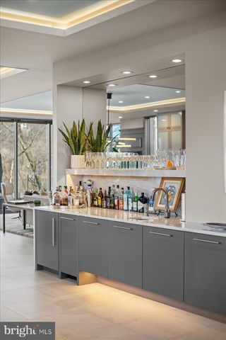 182 S MAIN ST, New Hope, PA 18938