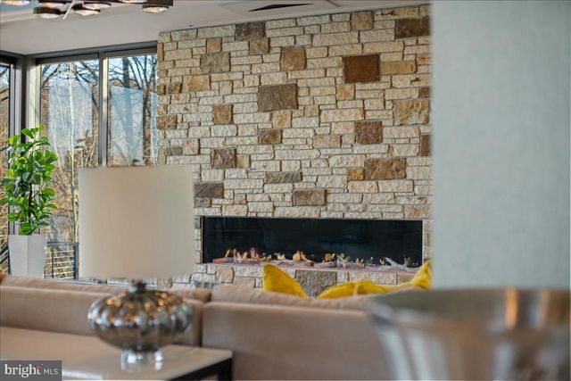 182 S MAIN ST, New Hope, PA 18938