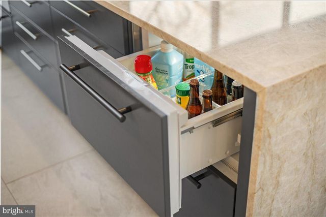 182 S MAIN ST, New Hope, PA 18938