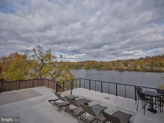 182 S MAIN ST, New Hope, PA 18938