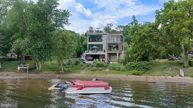 182 S MAIN ST, New Hope, PA 18938