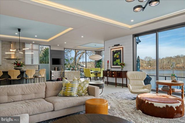 182 S MAIN ST, New Hope, PA 18938