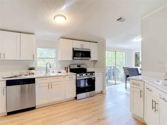 6106 NUNDY AVENUE, Gibsonton, FL 33534