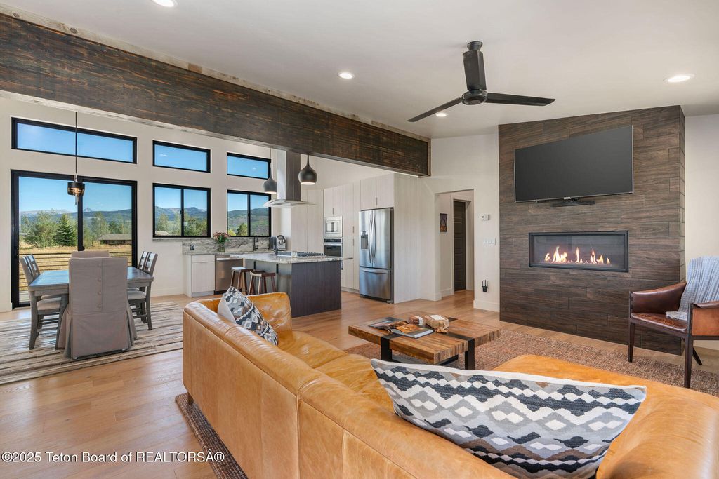 1410 RUNNING HORSE Trail, Victor, ID 83455 photo 10