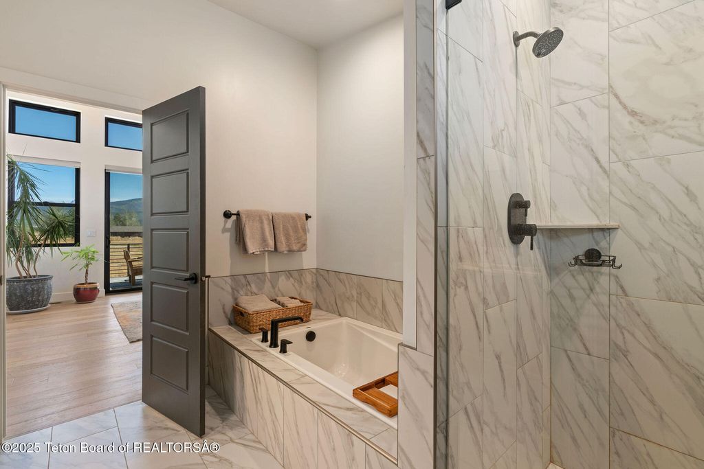 1410 RUNNING HORSE Trail, Victor, ID 83455 photo 15